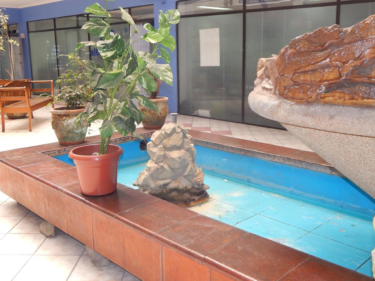 إكيكي Hotel Bamboo المظهر الخارجي الصورة